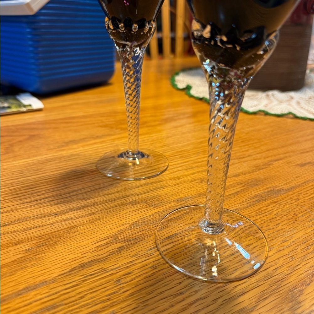 Murano Deep Purple Wine Glass Pair - Picture 5 of 5